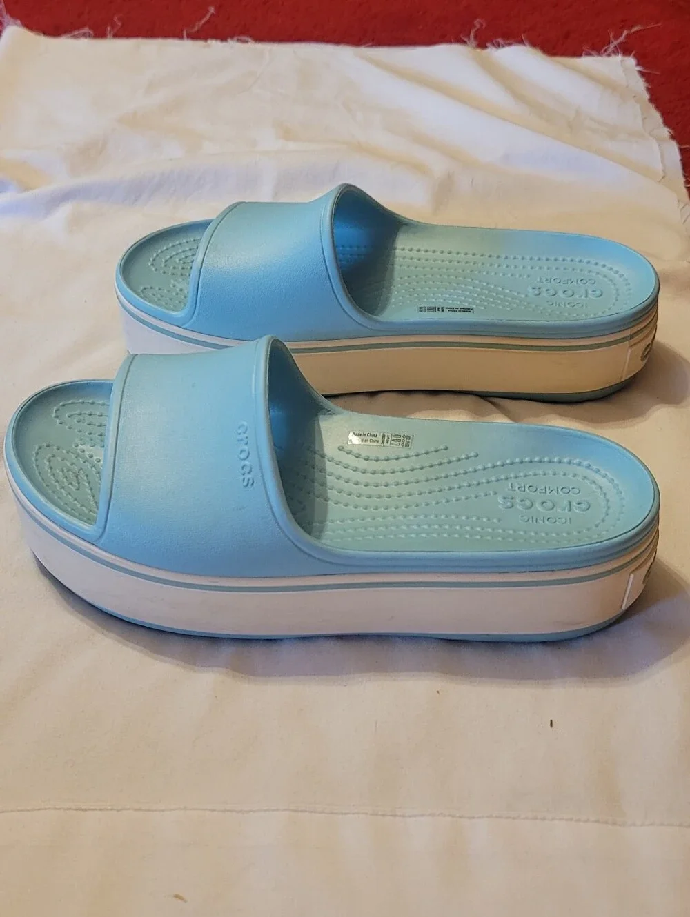 Crocs blue platform slides W8 M6 - Picture 2 of 6